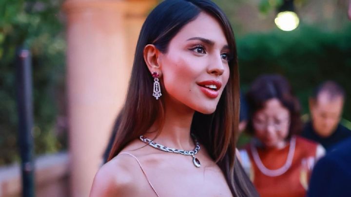 FOTOS | Eiza González se roba las miradas en delicado vestido rosa con pronunciado escote