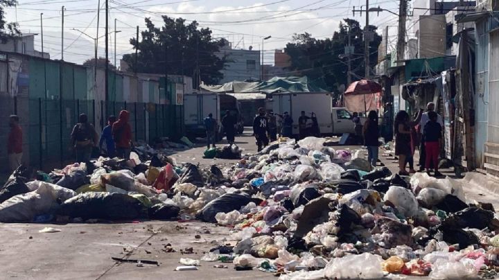 Paran servicio de recolección de basura del municipio de Oaxaca de Juárez; no hay espacio para desecharla