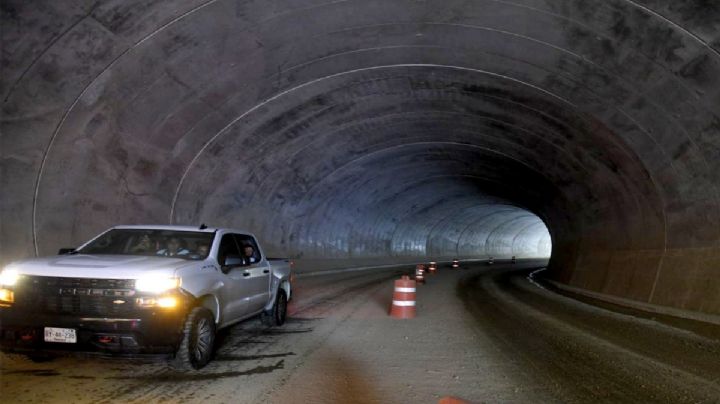 ¿Ya está abierta la autopista Oaxaca-Puerto Escondido? Autos "se aventuran" por tramos pavimentados