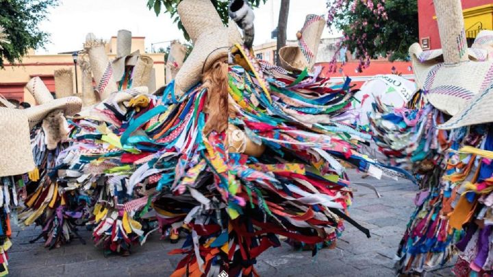 Así se elaboran los Tiliches, el vestuario del travieso personaje oaxaqueño