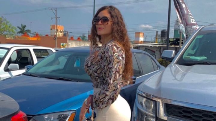 Susana Navarrete luce sus curvas en entallado pantalón y la llaman "pelirroja en llamas" | FOTO