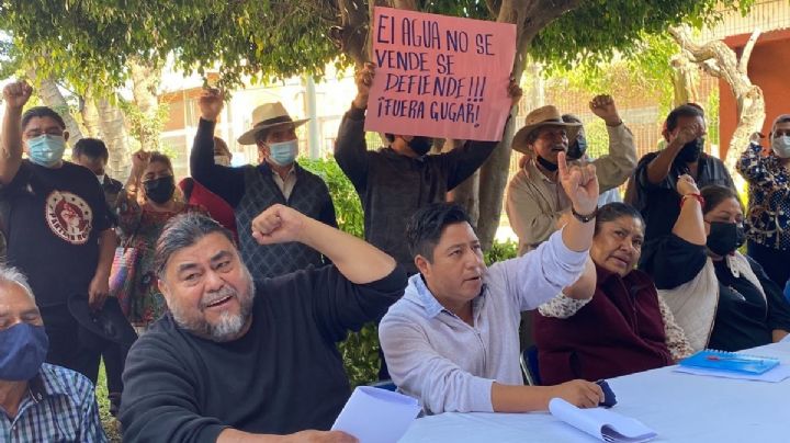 Determinan comuneros de Oaxaca toma de empresa refresquera para recuperar sus tierras