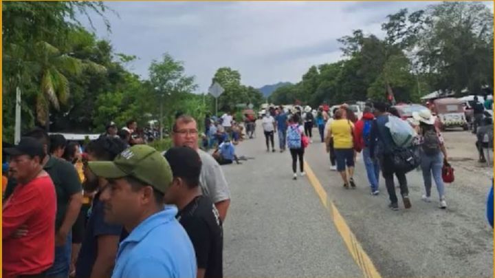 Bloqueos en Oaxaca hoy 16 de septiembre: Cierran carretera Salina Cruz – Pinotepa