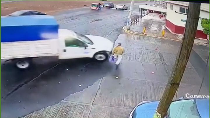 Abuelito es atropellado y regañado por cafre que lo arrolló en Chimalhuacán | VIDEO