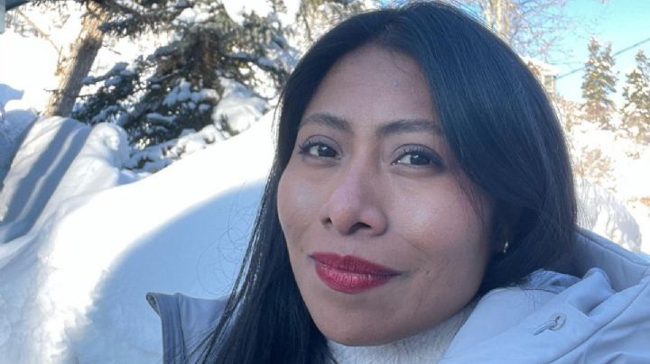 Yalitza Aparicio roba cámara con look invernal y hermosos labios rojos en Sundance | FOTOS