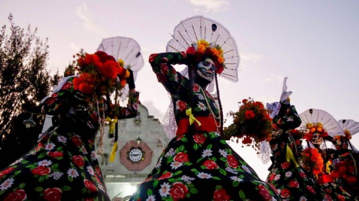 Día de Muertos en Oaxaca: ¿Cuál es la diferencia entre muerteadas y comparsa?