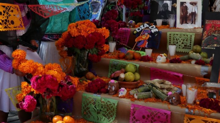 ¿Cuándo se quita la ofrenda del Día de Muertos y qué se hace con la comida del altar?