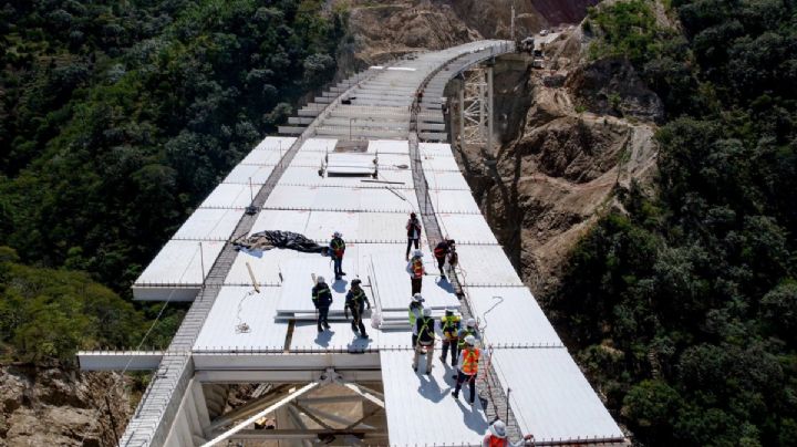 ¿Hasta cuándo se inaugura la carretera Oaxaca-Puerto Escondido tras el derrumbe en la obra?