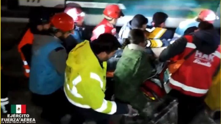 Brigada Rescate ha salvado la vida de tres personas atrapadas bajo los escombros en Turquía