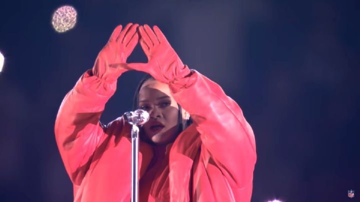 ¿Es un símbolo Illuminati? El misterioso gesto de Rihanna que pasó desapercibido en el Super Bowl