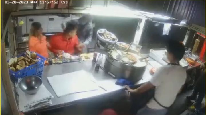 VIDEO | Fueron a cenar tacos y dos ladrones les quitaron su camioneta en Puebla