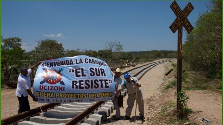 Campesinos de Mogoñe se reagrupan y retoman protestas en las vías del Transístmico