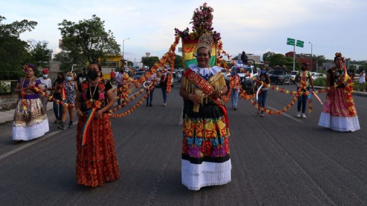 Denuncian transfobia contra Muxes en Oaxaca: Les prohíben la entrada a fiesta tradicional | FOTO