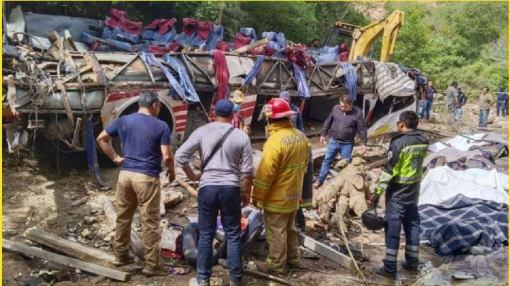 Revelan causas del fatal accidente de autobús en OAXACA; así sucedió la tragedia