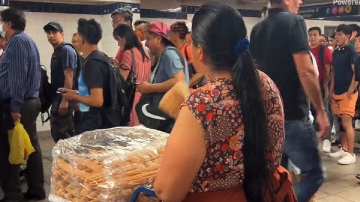 '¡Mangos, sandías!' Vendedoras ambulantes mexicanas se apoderan del Metro de Nueva York