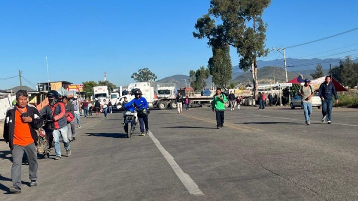 Padres de familia piden construcción de escuela de Tlacolula, Oaxaca, pese a riesgo de hundimiento