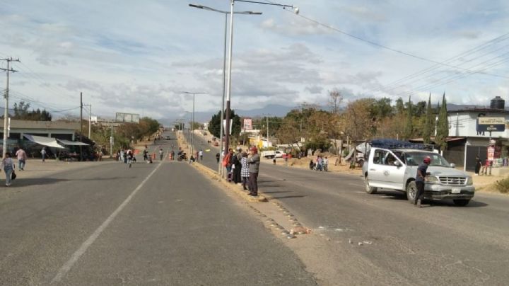 BLOQUEO este domingo 21 de enero por protestas de pobladores de Villa Zaachila