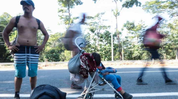 VIDEO | Migrantes del “Éxodo por la Pobreza” ceden y cambian ruta de OAXACA hacia Veracruz