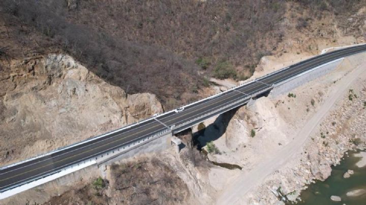 Así de imponente se ve la autopista Mitla-Tehuantepec, el sueño hecho realidad que abrirá en 2025