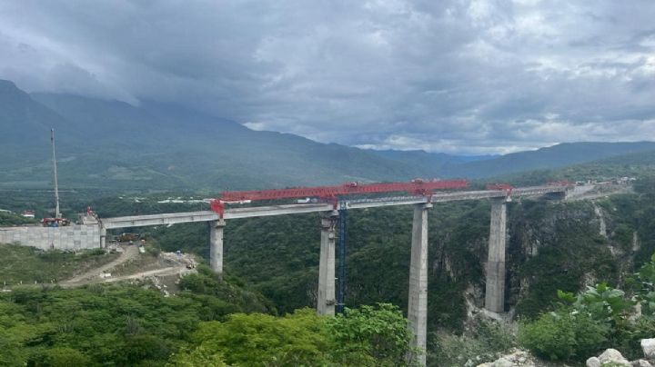 ¿Por qué tardó más de 13 años la construcción de la Autopista Mitla-Tehuantepec en OAXACA?