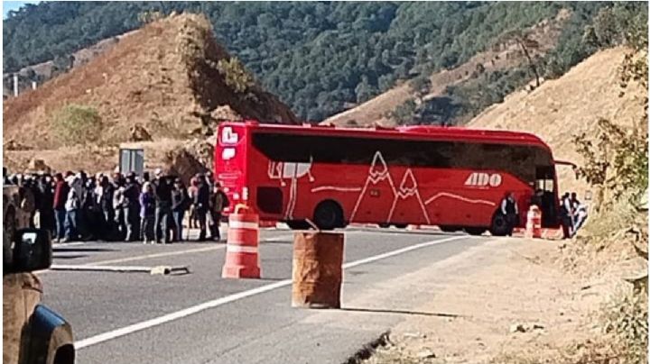 VIDEO | ¿Cuánto dinero está en disputa por los BLOQUEOS en autopista a Puerto Escondido?