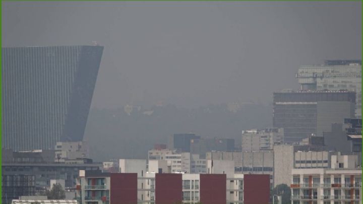 Activan contingencia ambiental en CDMX ¿Qué autos no circulan?