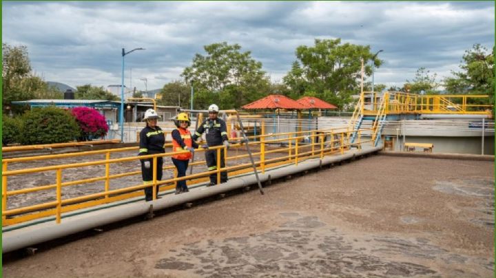 ¿Cuántos litros de agua residual son tratados en la planta de Ocotlán, OAXACA?