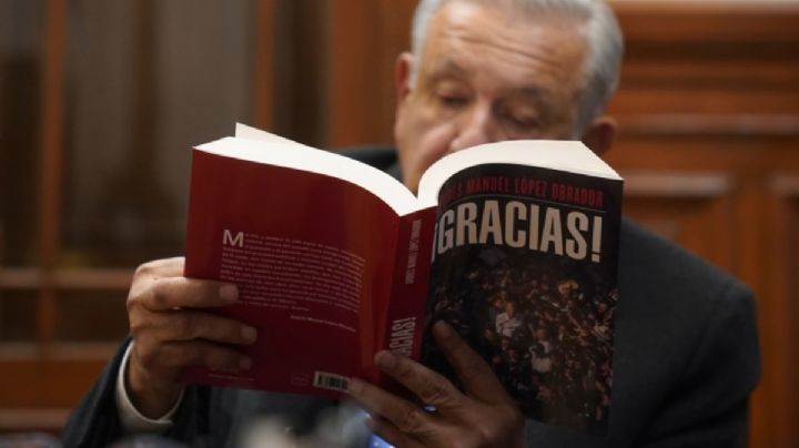 Lista completa de libros que AMLO recomienda a jóvenes mexicanos leer; 'es mejor que TikTok'