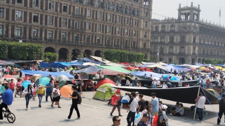 CNTE no levantará plantón en el Zócalo pese al cierre de campaña de Claudia Sheinbaum