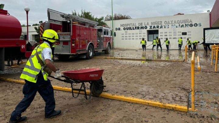 Hospitales y calles inundadas deja remanentes de Alberto en Oaxaca