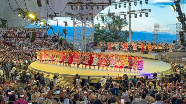 OAXACA vive la fiesta de la Guelaguetza, te contamos las fiestas de los Lunes del Cerro