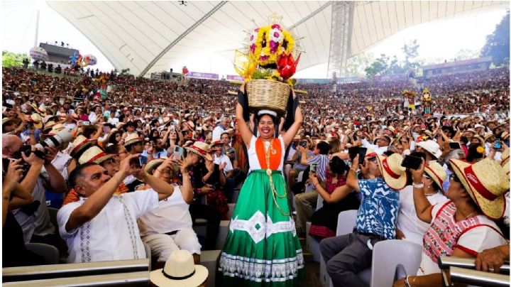 ¡La Guelaguetza ya comenzó! Así se vivió el primer Lunes del Cerro en la rotonda de la azucena