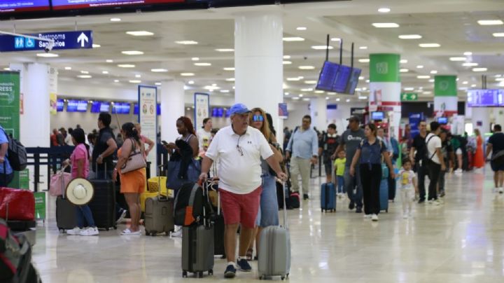 Cancelan vuelos a Cancún y Tulum por Huracán Beryl ¿Vuelos de Oaxaca están afectados?