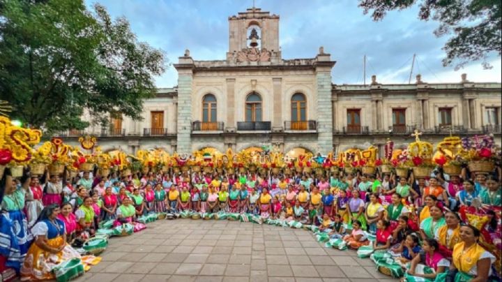 FOTOS | Así se vivió el convite para anunciar las fiestas de los Lunes del Cerro en OAXACA