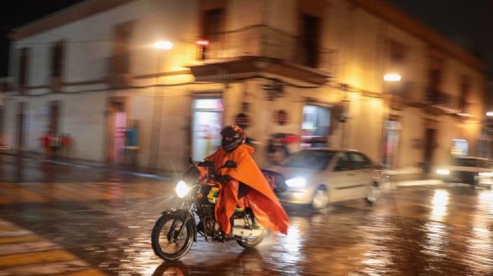 Fin de vacaciones bajo el agua: pronostican lluvias muy fuertes en OAXACA para esta semana