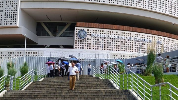 Trabajadores del Poder Judicial de Oaxaca se van a paro ¿Qué opinan sobre la reforma de AMLO?