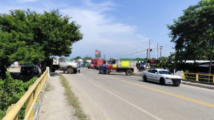 Pobladores BLOQUEAN tramo La Ventosa-Zanatepec en el Istmo de Tehuantepec