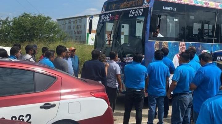 ¡Ni un día lleva! Taxistas bloquean nueva ruta del CityBus Oaxaca y retienen unidades