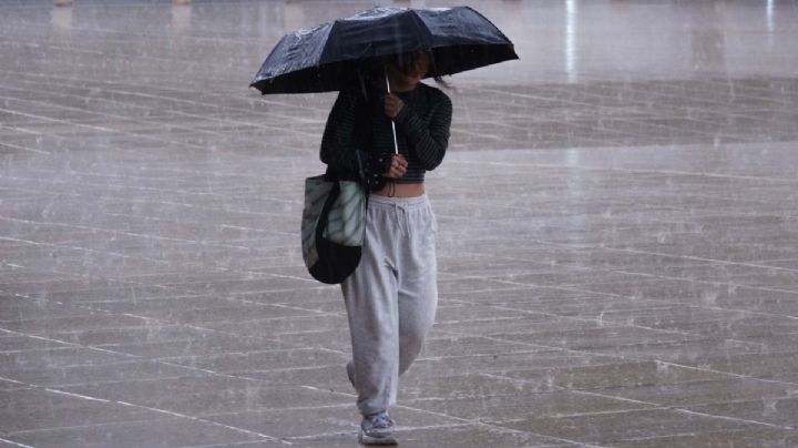 Tormentas y lluvias fuertes no cesan en OAXACA por onda tropical No. 20 ¿Qué regiones se verán afectadas?