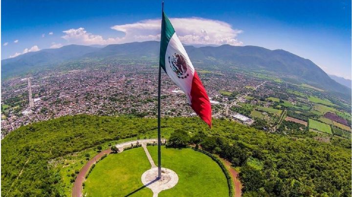 Día de la Independencia en Oaxaca: conoce la bandera monumental que resguarda la casa de Benito Juárez