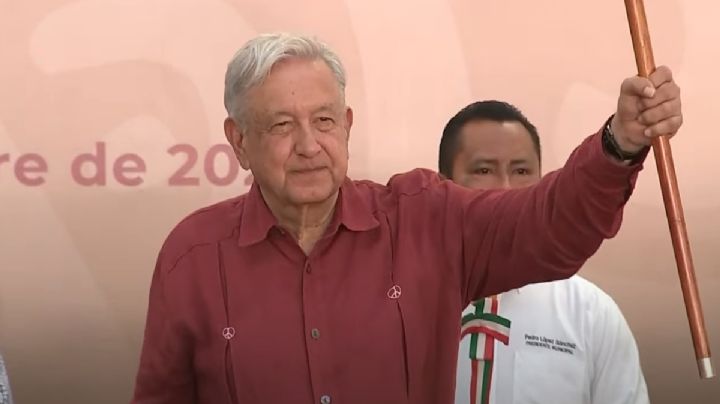 AMLO inaugura el Camino de Benito Juárez que conecta Guelatao  con Oaxaca