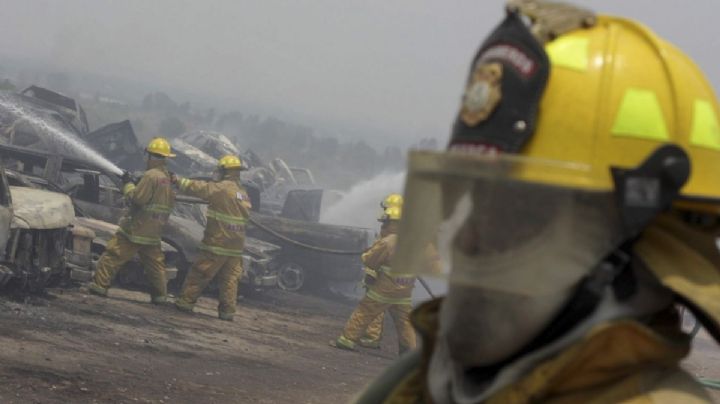 CAPUFE pide ayuda a los Bomberos pero les exige pagar casetas; ¿Qué ocurre en la autopista OAXACA-Puerto Escondido?