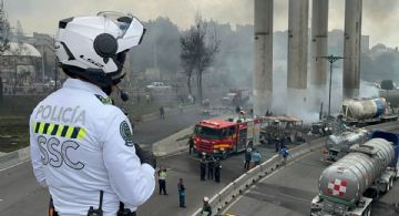 Tres meses después de explosión en puente de Iztapalapa, familiares de víctimas acuerdan apoyos econ