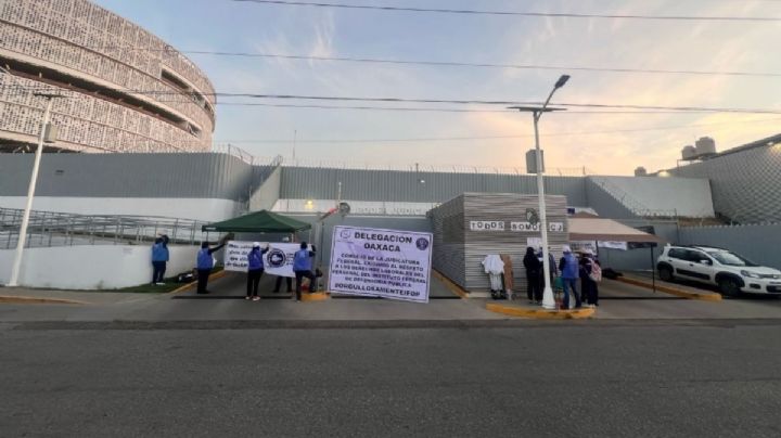 Bloqueos en OAXACA ahora en el Poder Judicial