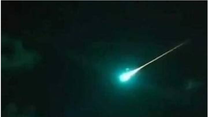 VIDEOS | Meteorito explota en el cielo y hace vibrar a la CDMX la madrugada de este miércoles 16 de abril