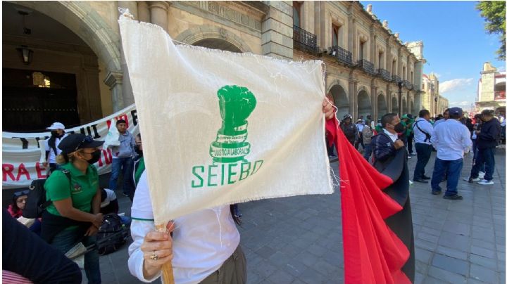 Trabajadores de Bachillerato se van a huelga en OAXACA