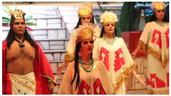 Roban vestuarios de danzantes del Bani Stui Gulal en el centro de OAXACA