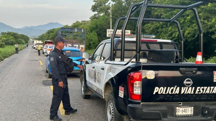 Bloqueos en OAXACA: manifestantes bloquean paso hacia Salina Cruz ¿Qué ocurre con el acceso a Pinotepa?