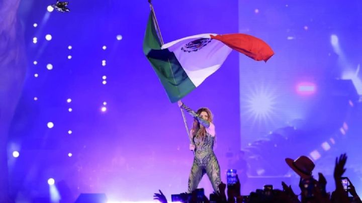 Shakira se despide de México con récord imbatible de 400 mil personas en el Zócalo