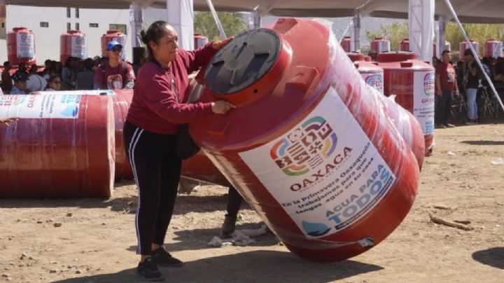 Agua para Todos ofrece tinacos GRATUITOS con flotador y conector múltiple en OAXACA; ¿Cómo obtener uno?